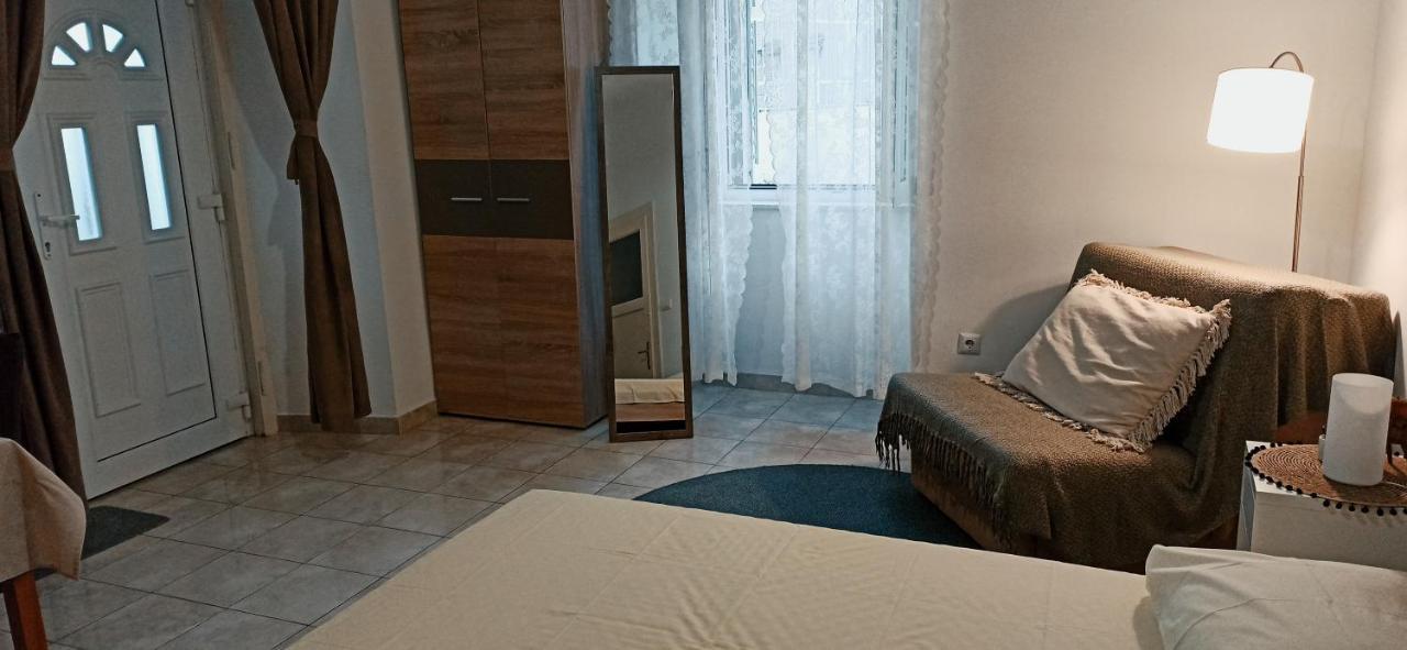Studio Apartment Nika Free Parking Split Exteriör bild